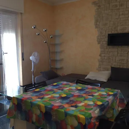 Bumby's Apartment Genoa
